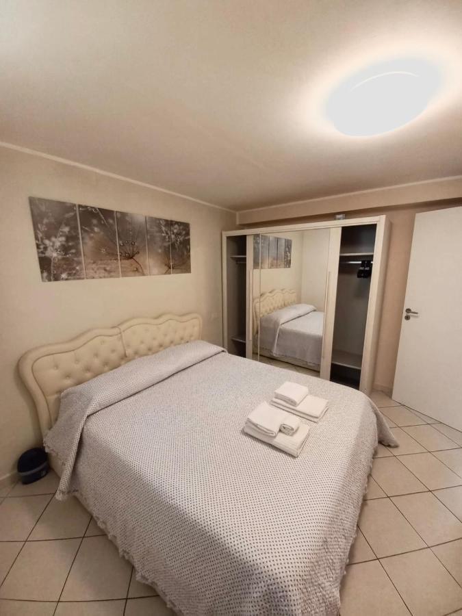 Vicolo 11 Apartman Calmasino Kültér fotó